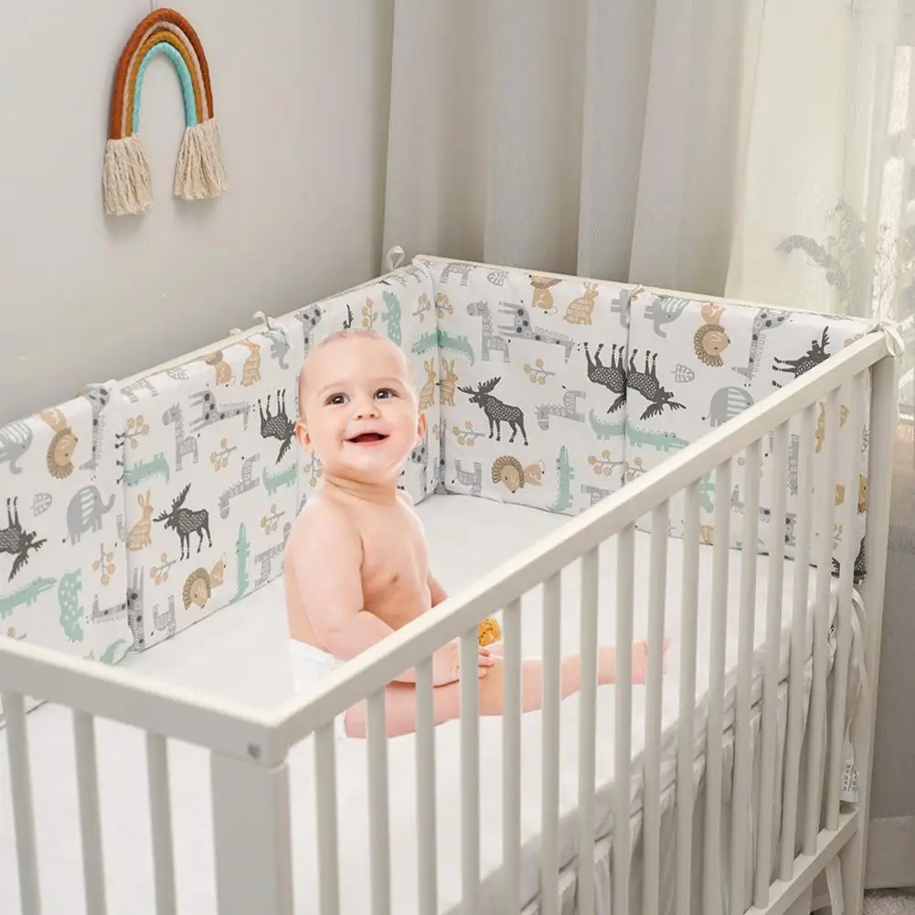 

Washable Crib Liner Soft Padded Crib Protector With Cartoon Animal Pattern Design Warm-keeping And Water Permeability