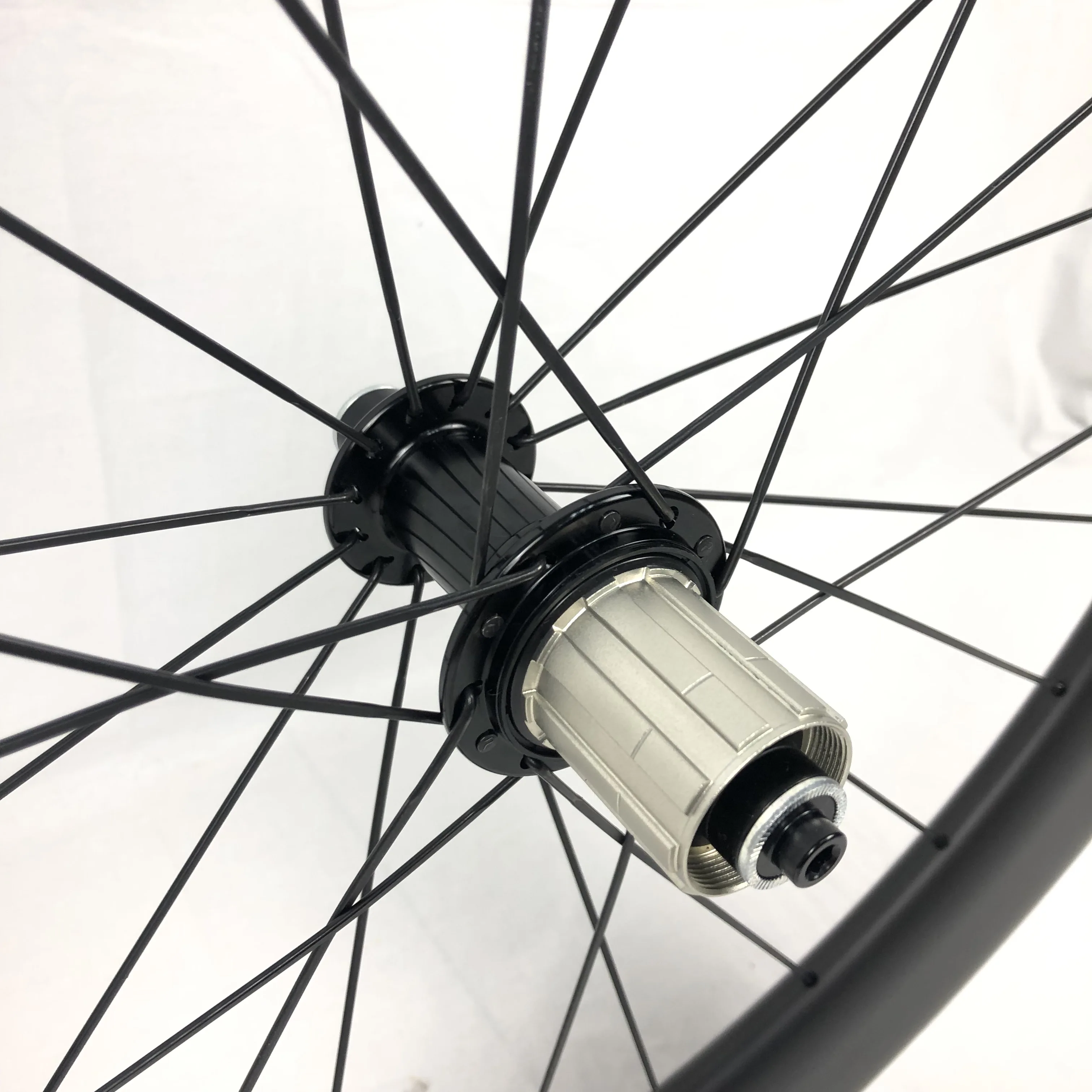 700C Clincher Дорожные велосипедные колеса карбоновый обод 88 мм с Powerway R13 Hub карбоновые