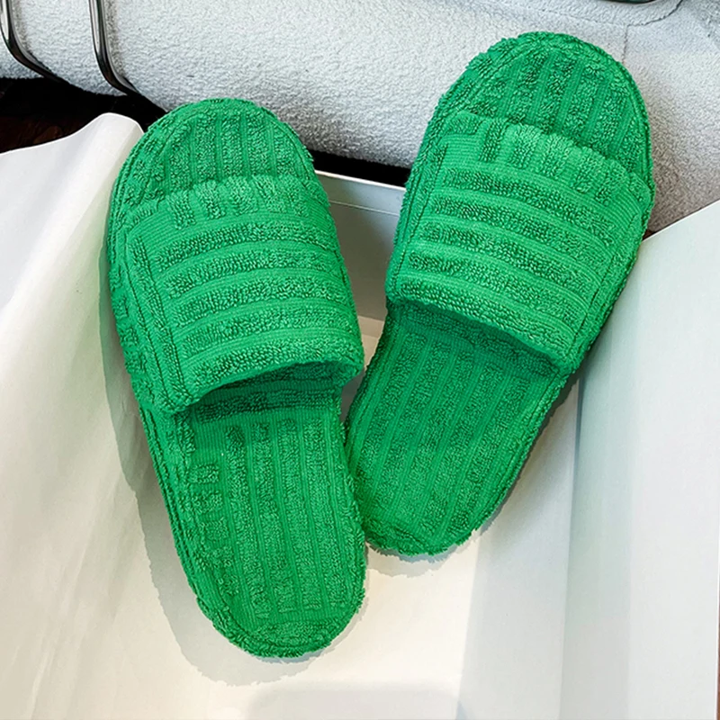 

2021 New Trend Women Slippers Fur Winter Solid Color Bedroom Living Green Thick Bottom 3cm Room Faux Fur Warm Female Slippers
