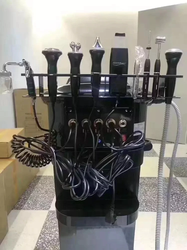 

2021 Hot Beauty Salon Equipment 9 in 1 korea Aquaskin Smart Multifunction Facial Beauty Machine