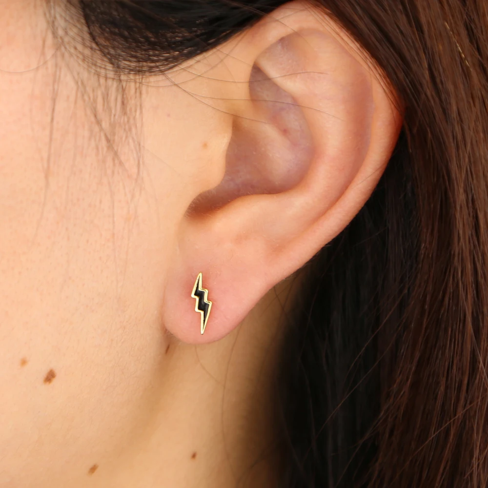 2021 летние Минимальный деликатные серьги гвоздики 4 вида цветов Эмаль lightning болт