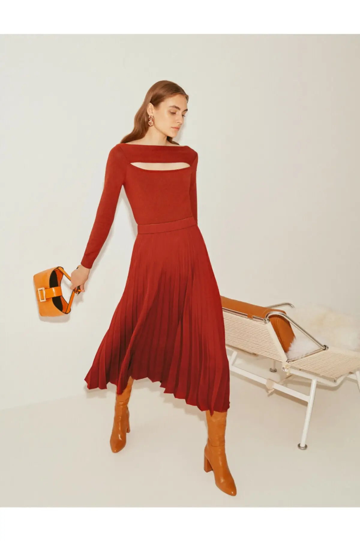 

Женская плиссированная юбка миди