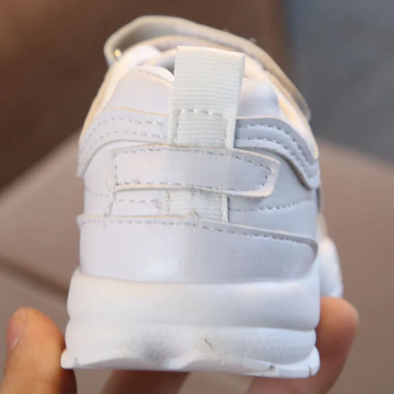 Осенние модные кроссовки для мальчиков и девочек кожаные малышей маленьких