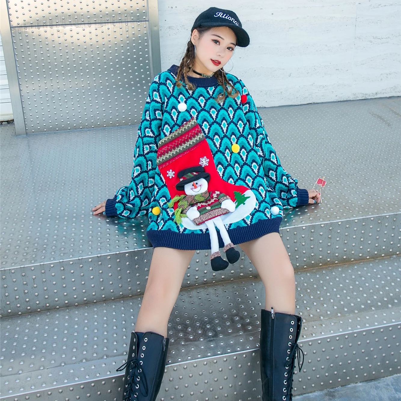 2019 autumn and winter new Thai tide brand three-dimensional doll geometric couple Christmas plus size sweater | Женская одежда