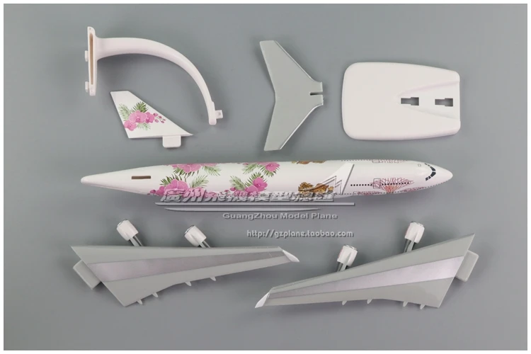 

27CM Singapore AirShow Boeing B747-400 1: 200 Plastic Assembled Aircraft Model for Xmas Birthday Gift