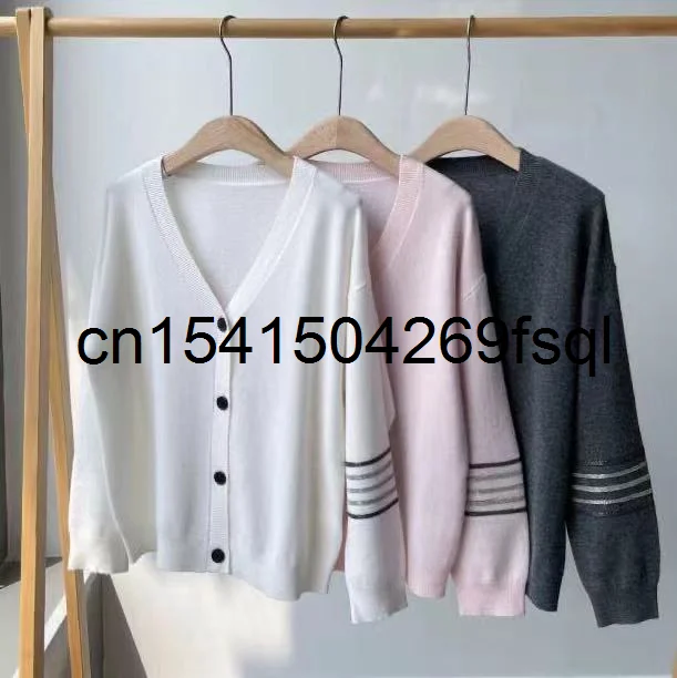 

New Cashmere 2021 Autumn Winter Elegant Classic Knitted Cardigan Sweater V-Neck Woman Beading Luxury Designer Wear Sweaer