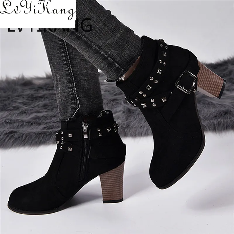 Женские ботинки на молнии с заклепками замшевые ботильоны хлопковым утеплителем