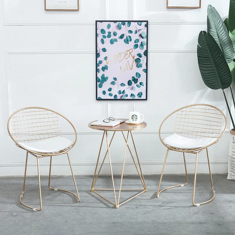 Стол и стулья в скандинавском стиле для кафе чайного магазина стол простой