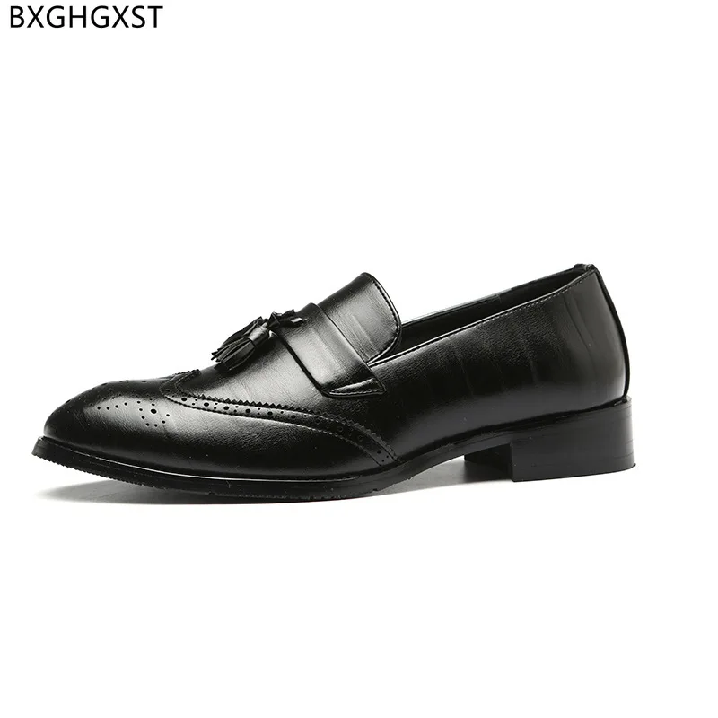 

Tassels Leather Shoes Men Formal Brogue Slip on Shoes Men Office 2023 Loafers Men Dress Shoes Italian Wedding Dress Coiffeur