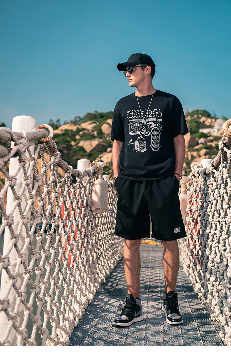 

Мужская хлопковая футболка с коротким рукавом и принтом, свободного покроя