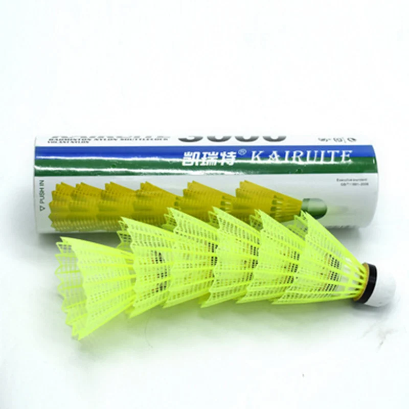 

Ударопрочный нейлоновый пластиковый бадминтон три специальные шара для начальной и промежуточной тренировки