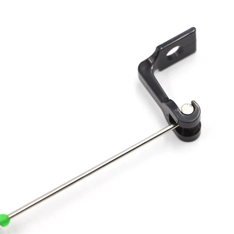 

1 Pc Vissen Alarm Ijzer Vissen Bite Hanger Swinger Led Verlichte Indicator Visgerei Accessoires