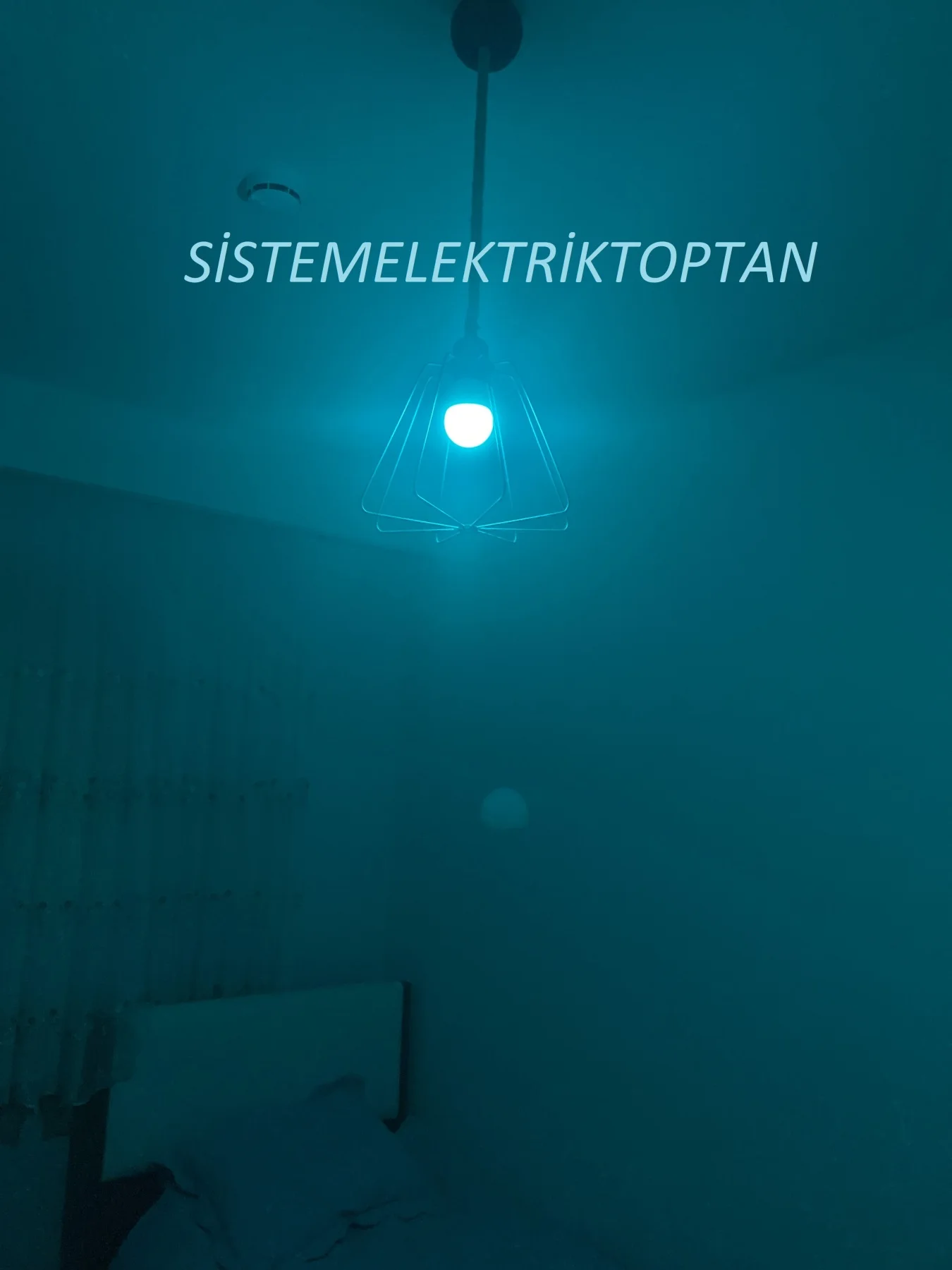 

CATA 9W RGB LED BULB with REMOTE control LED LIGHT BULB E27 CAP G.I II 2700K