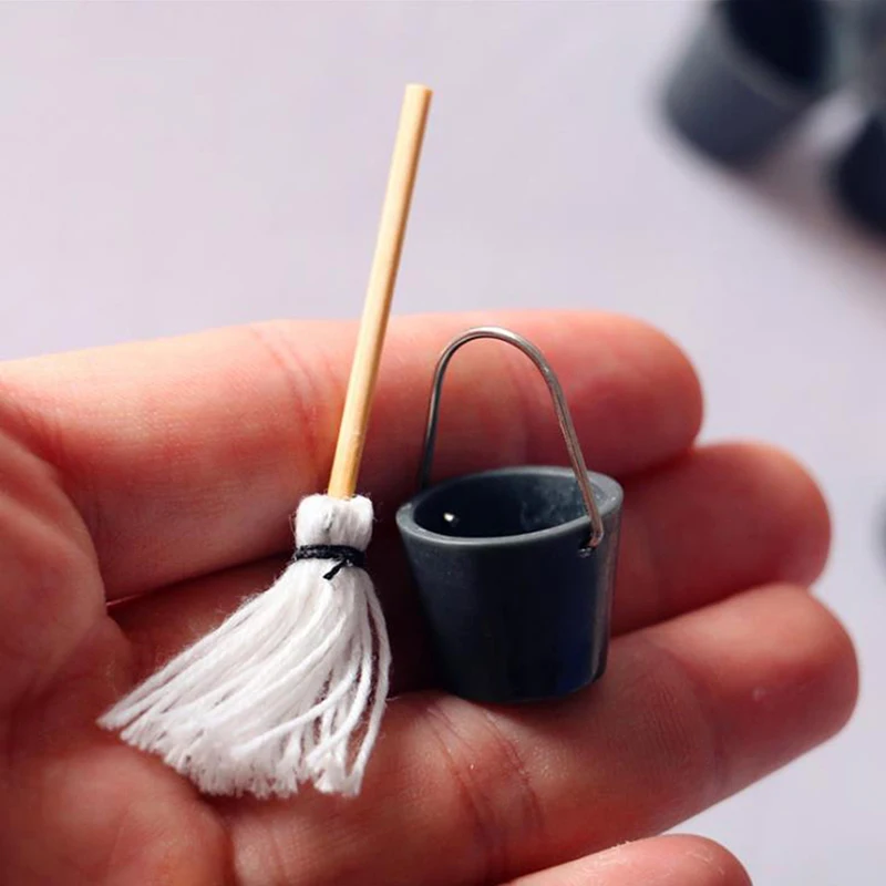 

Pretend Play Furniture Cute Toys Creative Gifts Presents 1 Set 1:12 Dollhouse Miniature Resin Kitchen Garden Mop Bucket Classic