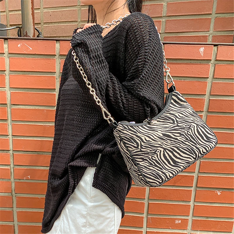 

Zebra Pattern Handbag Large Capacity Underarm Bag 2020 Autumn Chain Shoulder Bag Cotton Crossbody Bags For Women Torba na ramię