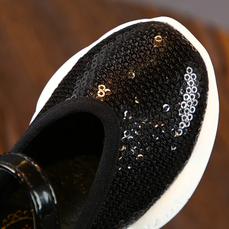 Детская обувь для девочек Сезон весна-осень Кроссовки малышей Модная принцессы