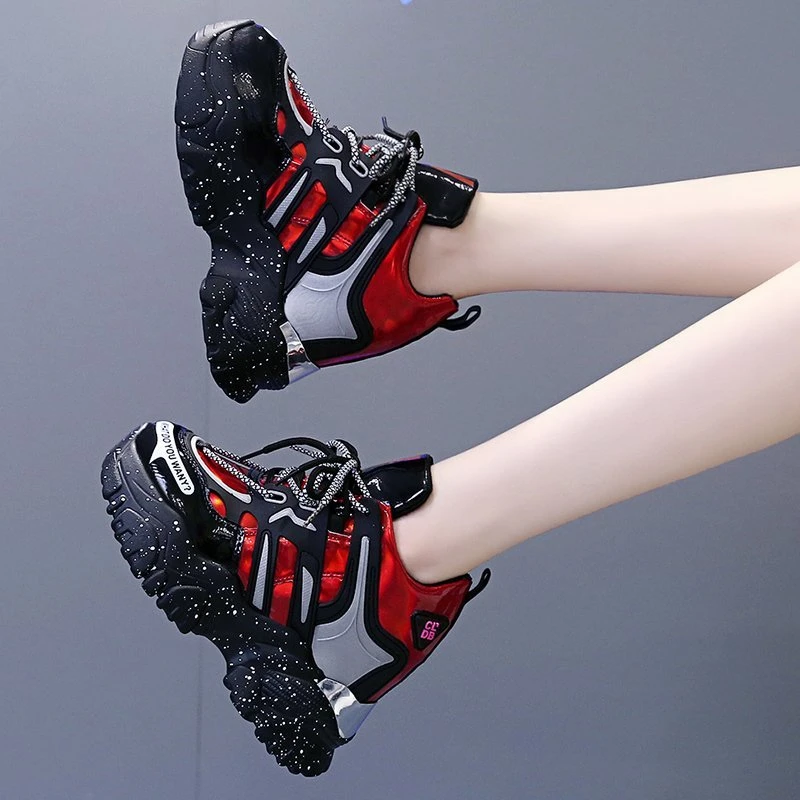 

Женские кроссовки на платформе 9 см, красные или черные кроссовки на танкетке, увеличивающие рост, повседневная спортивная обувь, для осени, ...