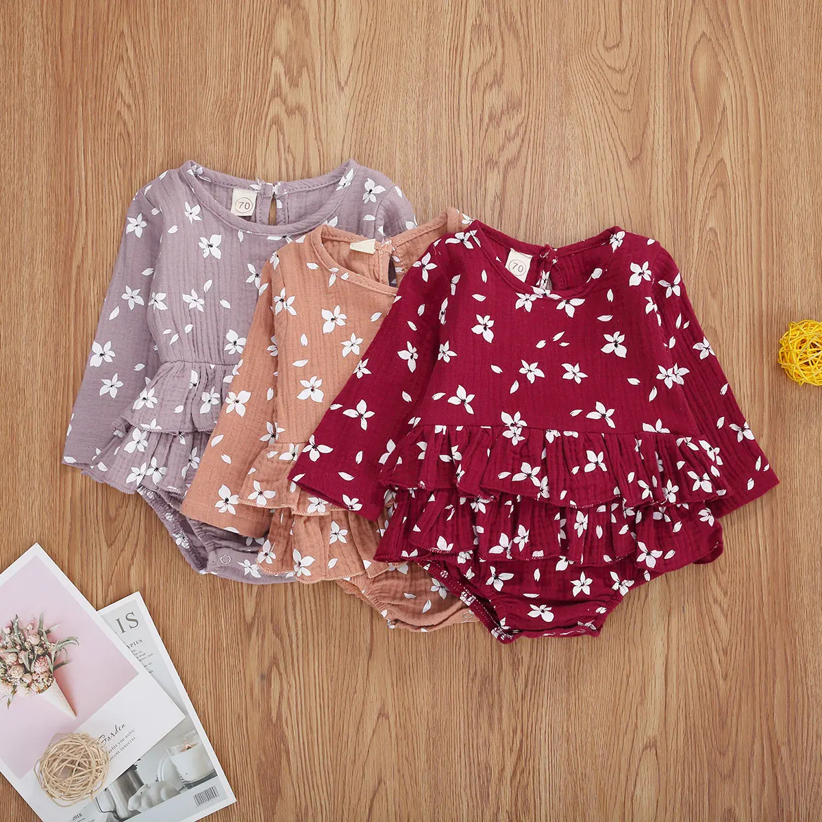 Комбинезон из хлопка и льна с длинным рукавом круглым вырезом |