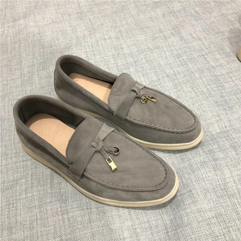 

2021 Hot Sale Kidsuede Women Flat Shoes Hanged Metal Loafers Ladies Shoes Woman Slip-on Casual Walk Shoes For Women Size 34-46