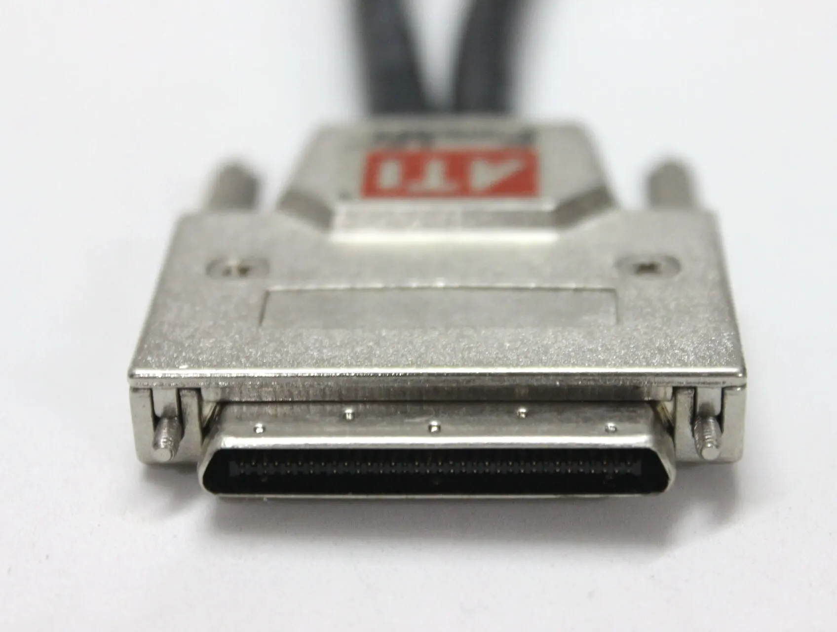 Б/у оригинальный разветвитель кабель ATI 6111020400G VHDCI DVI FireMV 2400 2450|for cable|dvi splitter cablevhdci