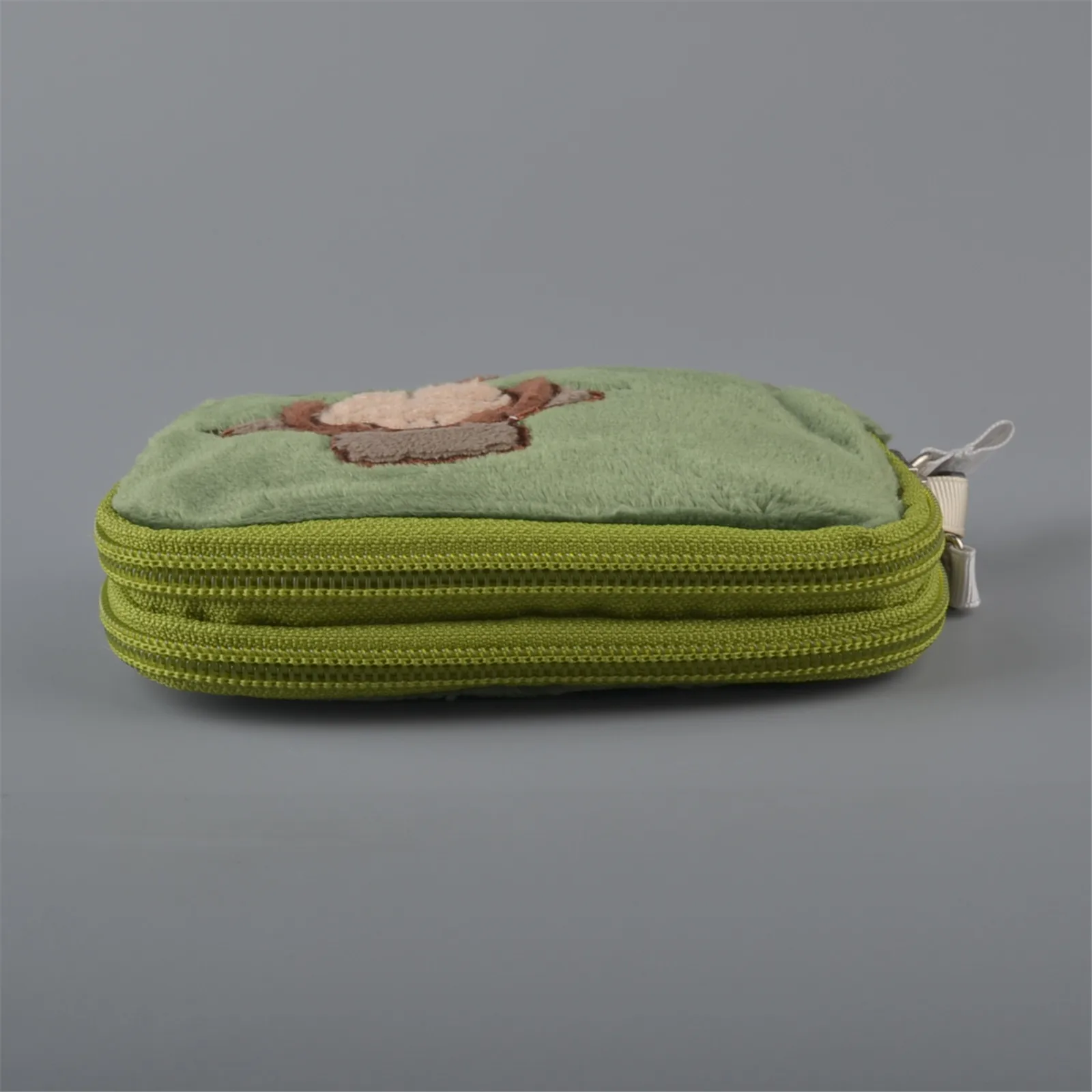 Зеленая кнопка овечья плюшевая сумка для карт кошелек монет мобильного телефона