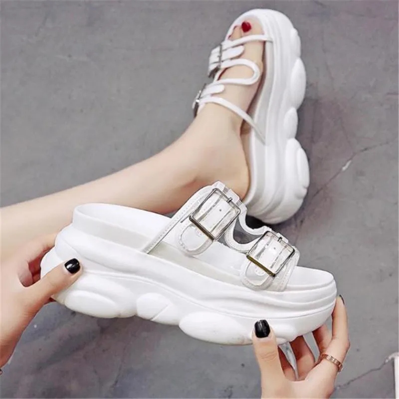 Сандалии женские на танкетке с открытым носком пляжные дышащие босоножки