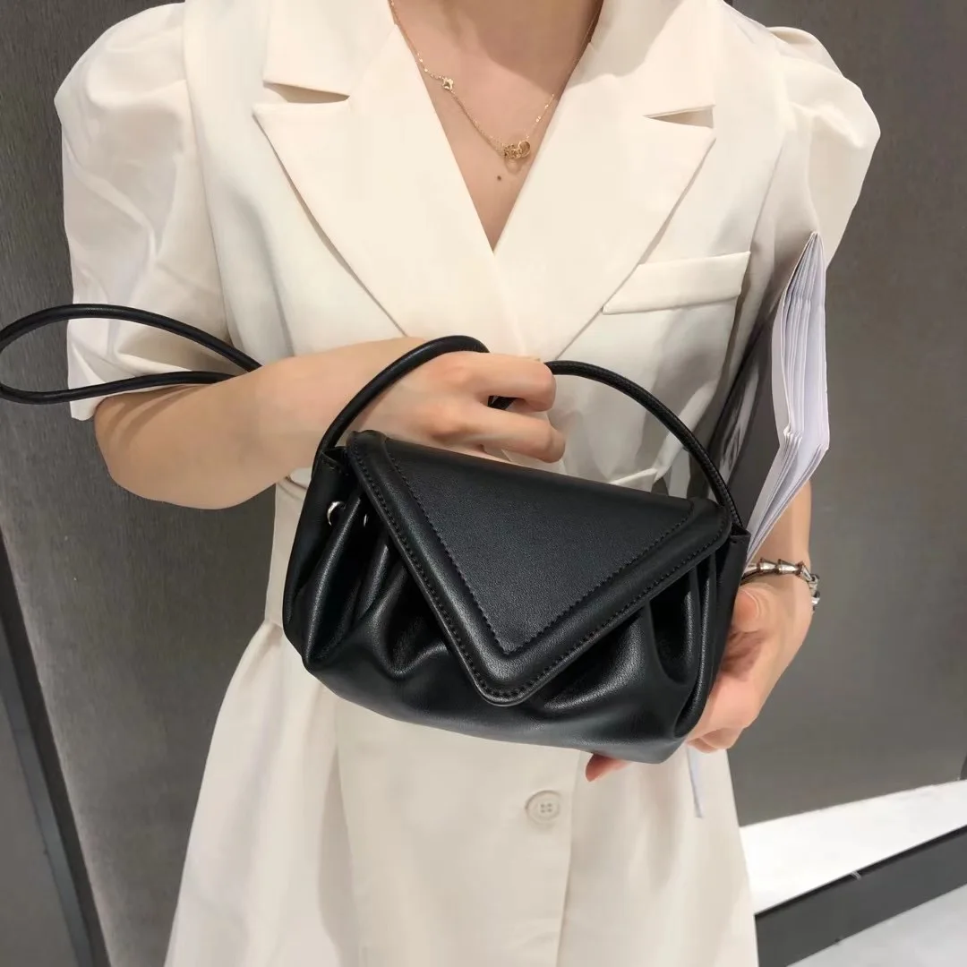 

Luxury New Designer Women Triangle Flap Purse 2021 Small Drawstring Handbags Crossbody Shoulder Messenger Bag Female Pouch Totes