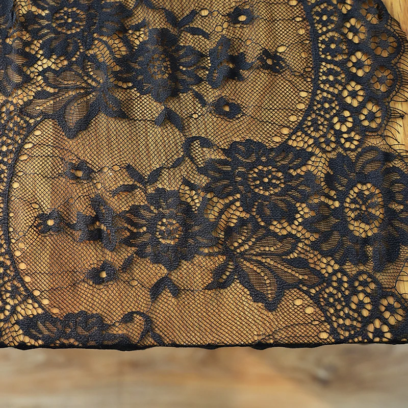 Настольная скатерть с цветочным кружевом 35*300 см | Дом и сад