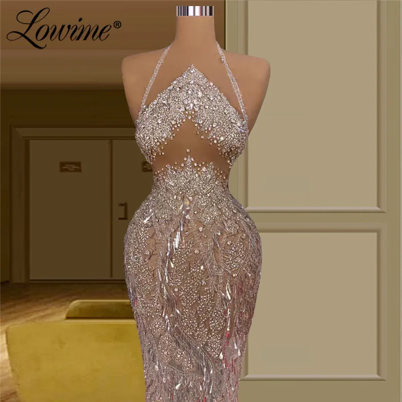 

Hot Sexy See Through Pearls Crystal Party Dresses Dubai Long Prom Dress Vestido De Fiesta Halter African Evening Gown 2021 Robes