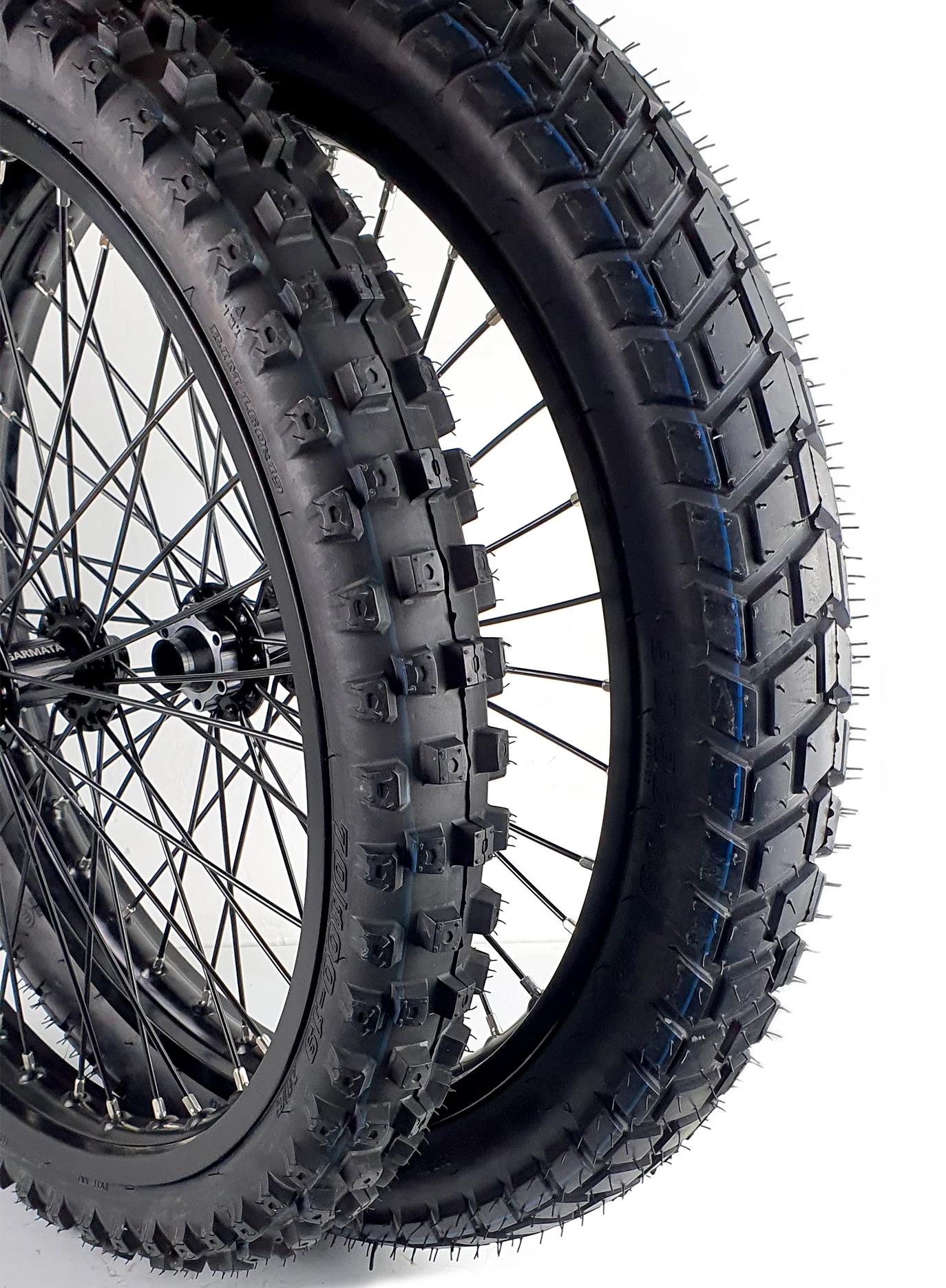 Переднее колесо GARMATA Enduroebike 19 дюймов + Шина/черный/36 отверстий/10 г спиц/110x20 мм