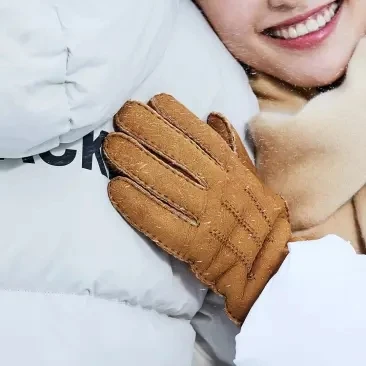

2 color youpin sheepskin warm gloves merino sheepskin fur warm and warm couple gloves smart home