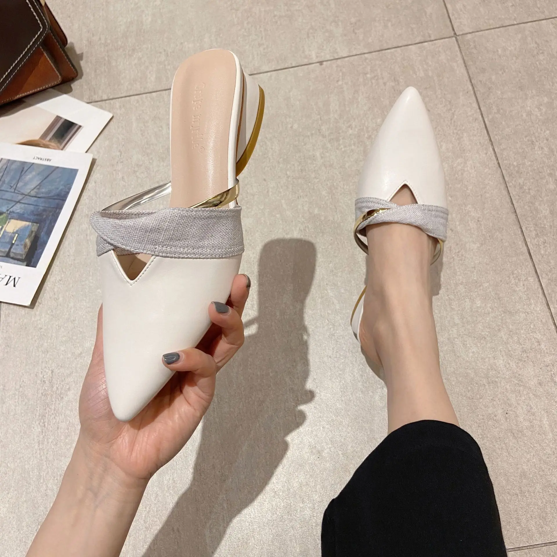 

Shoes Woman 2021 Female Mule Cover Toe Low Slippers Casual Pantofle Square heel Mules Luxury New Block Rome Hoof Heels Slides Fa