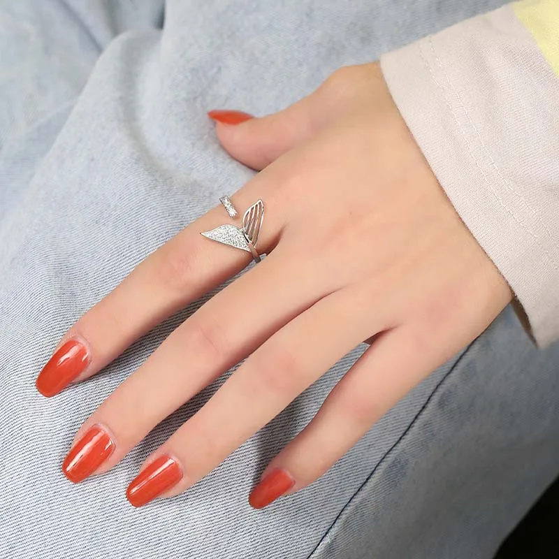 Серебряное кольцо в виде русалки с фианитом открытое регулируемое морским Китом