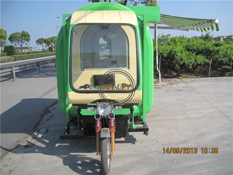 Многофункциональная машина для закусок/еды электрическая четырехколесная