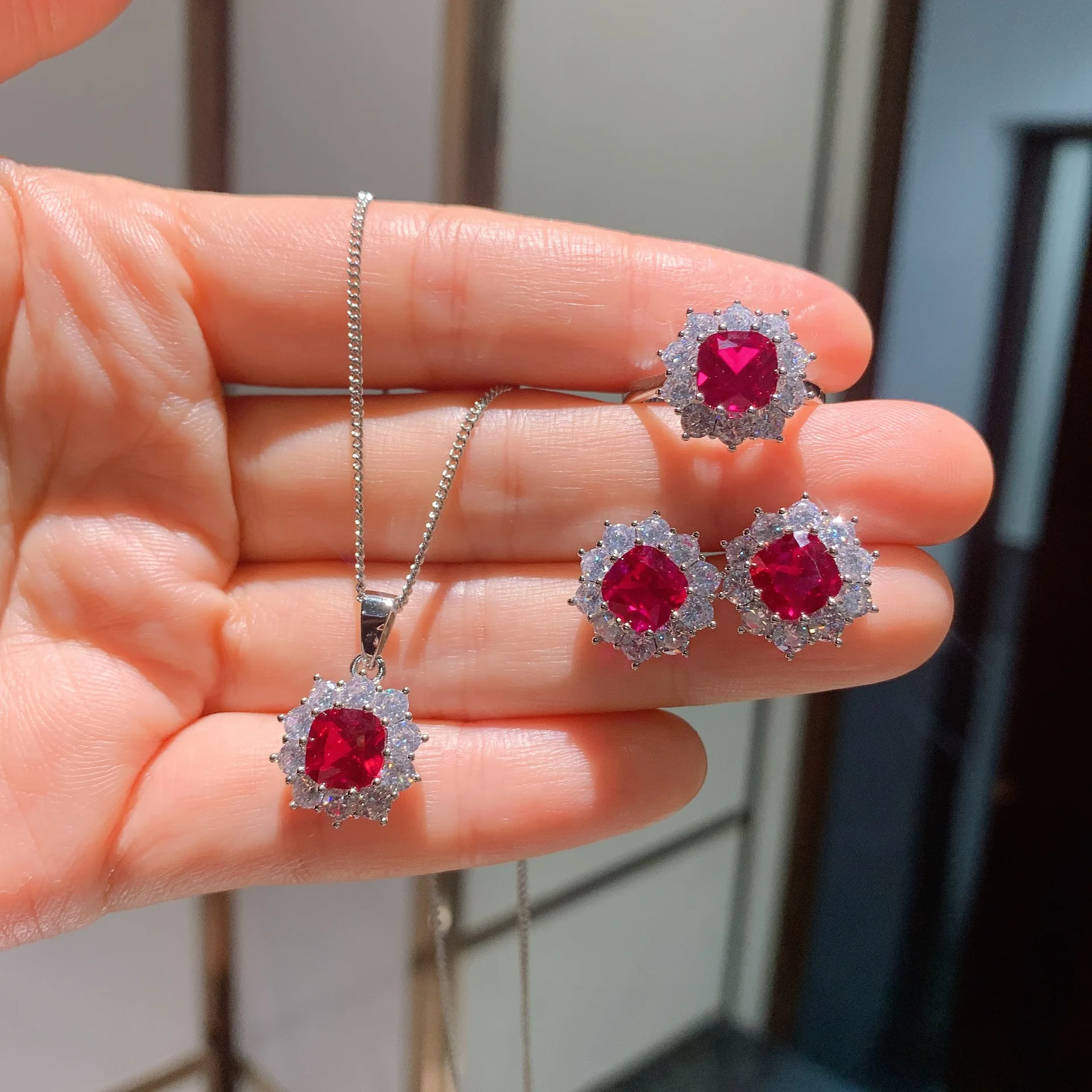 

Sederyla Jewelry Sets For Women 925 Silver Flower Cubic Zirconia Stud Earrings Necklace Pendant Bridal Wedding Clavicle Chain