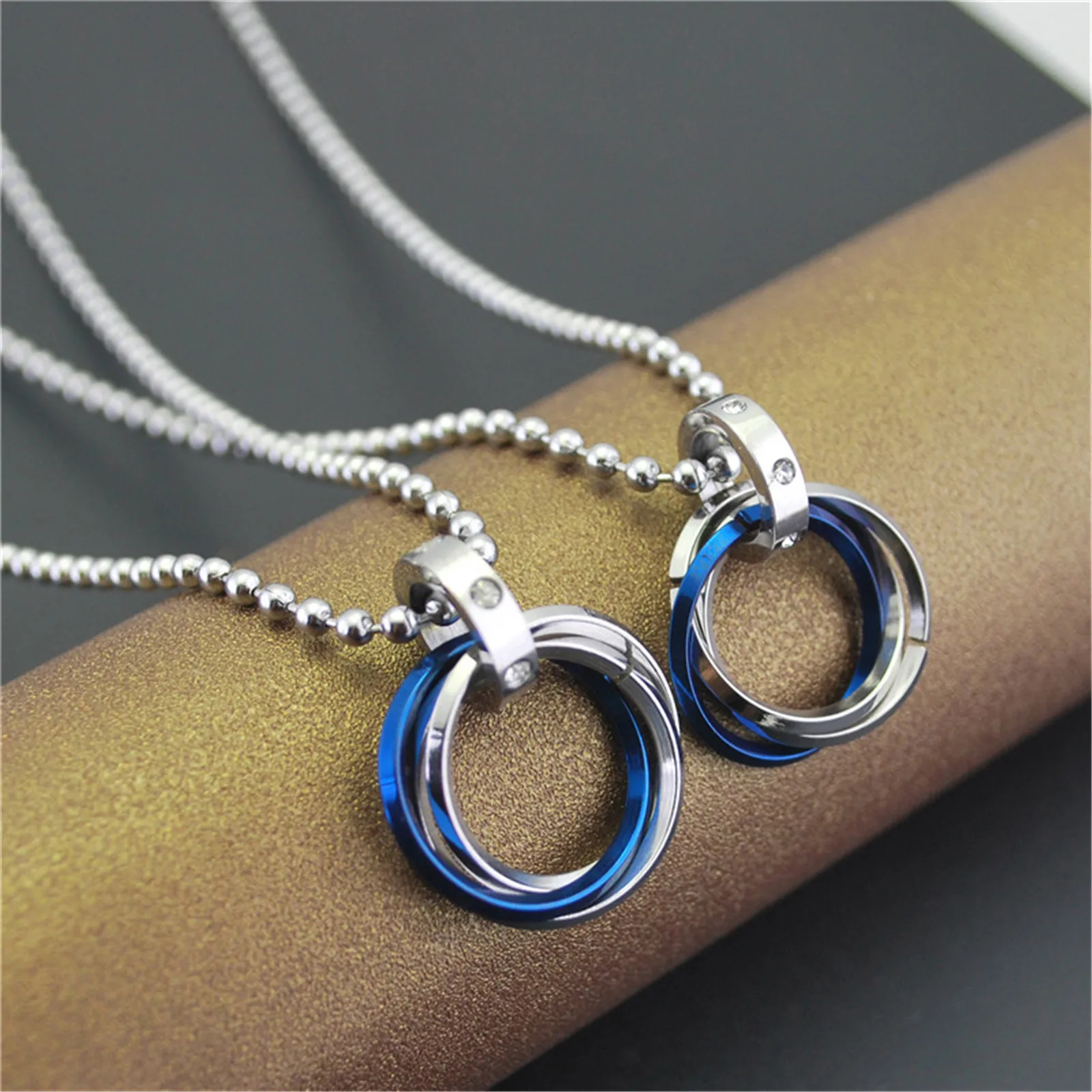 

Цепочка с подвеской-крестом для влюбленных, ювелирное изделие из титановой нержавеющей стали, простой милый романтический кулон