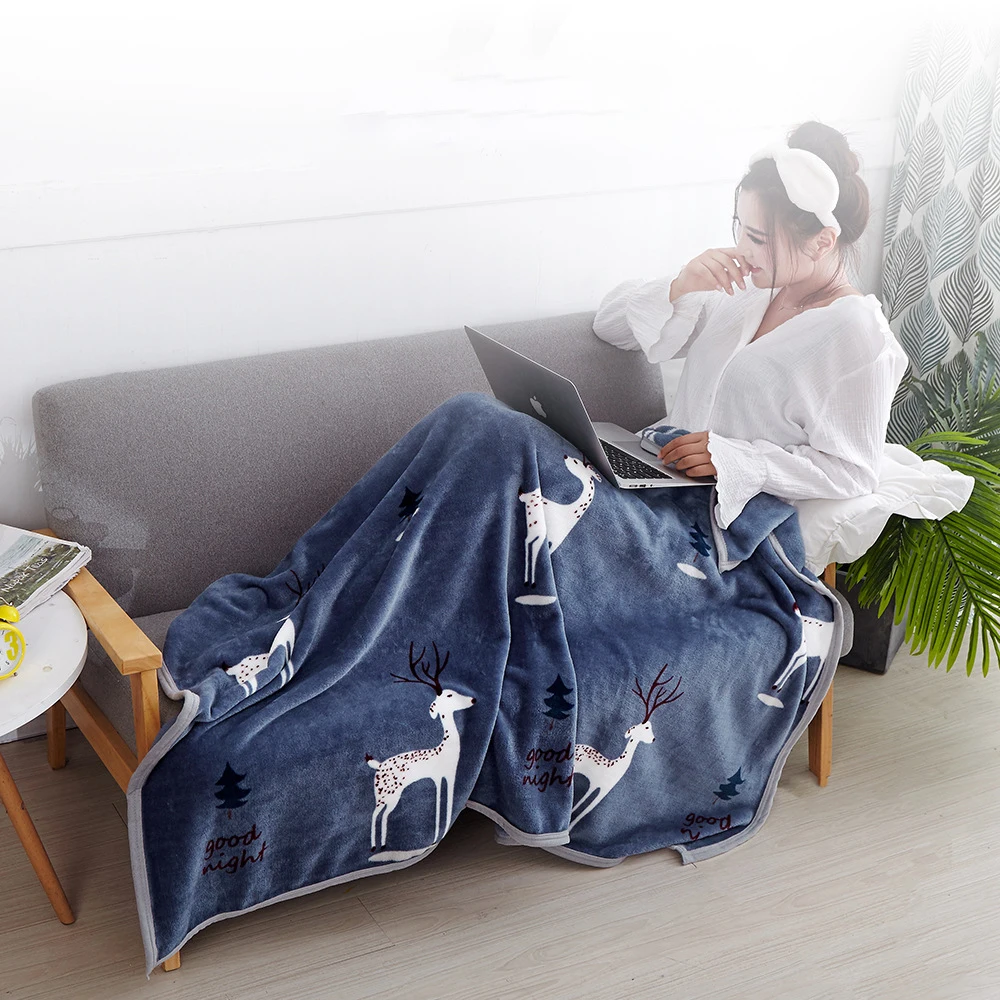 

100*150cm Flannel Baby Blanket Baby Swaddle Soft and Warm Bedding Thin Light Warm Kids Quilt Small Blanket Shawl Knee Blanket