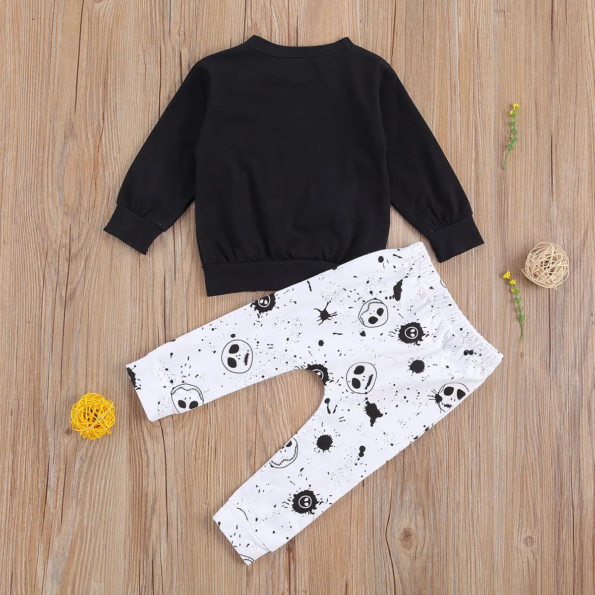 

2Pcs Baby Boy 0-24M Outfit Black O-Neck Long-Sleeves Pullover with Ghost Prints+Cartoon Skull Printed Pants Suit for Little Boys