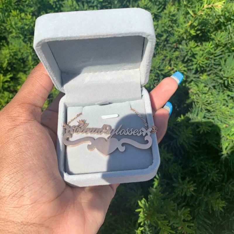 Ожерелье с милой бабочкой и именем на заказ лентой сердцами из нержавеющей стали