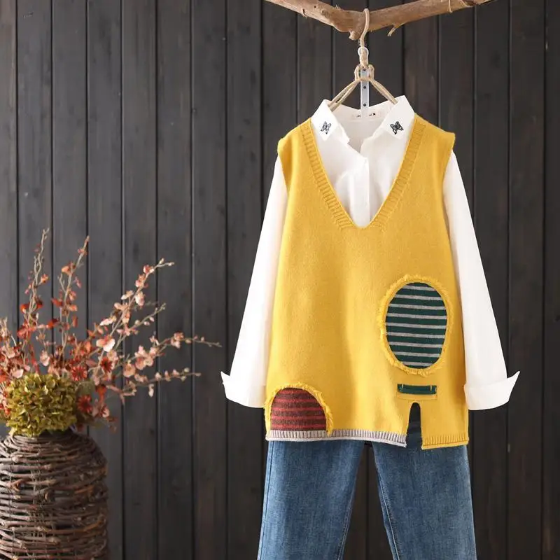 

Autumn Stripes Vest Sweater Knitwear Women Literature And Art Loose V-Neck Sweater Waistcoat Pullover TT0263