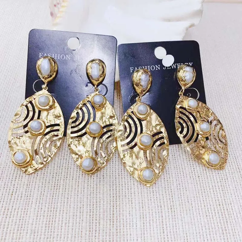 

Hot Sell Personality Hyperbole Freshwater Pearl Earrings Drop Leaf Pearl Dangle Earring Copper 24K Gold Plated 3pairs