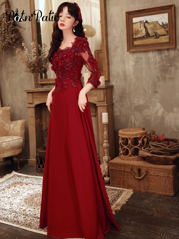 

Платье Свадебное ТРАПЕЦИЕВИДНОЕ атласное с цветочной аппликацией и рукавами