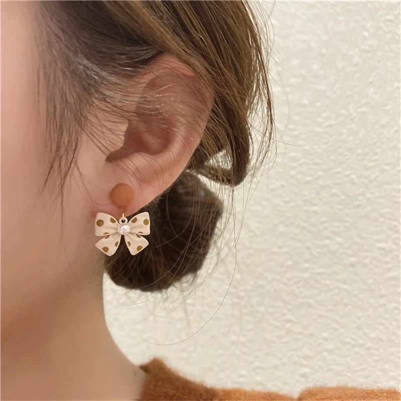 

Fashion Bow Stud Earrings Korean Jewelry Pearl Leather Pendant Elegant Earrings for Women Party Jewelry Gift Wholesale