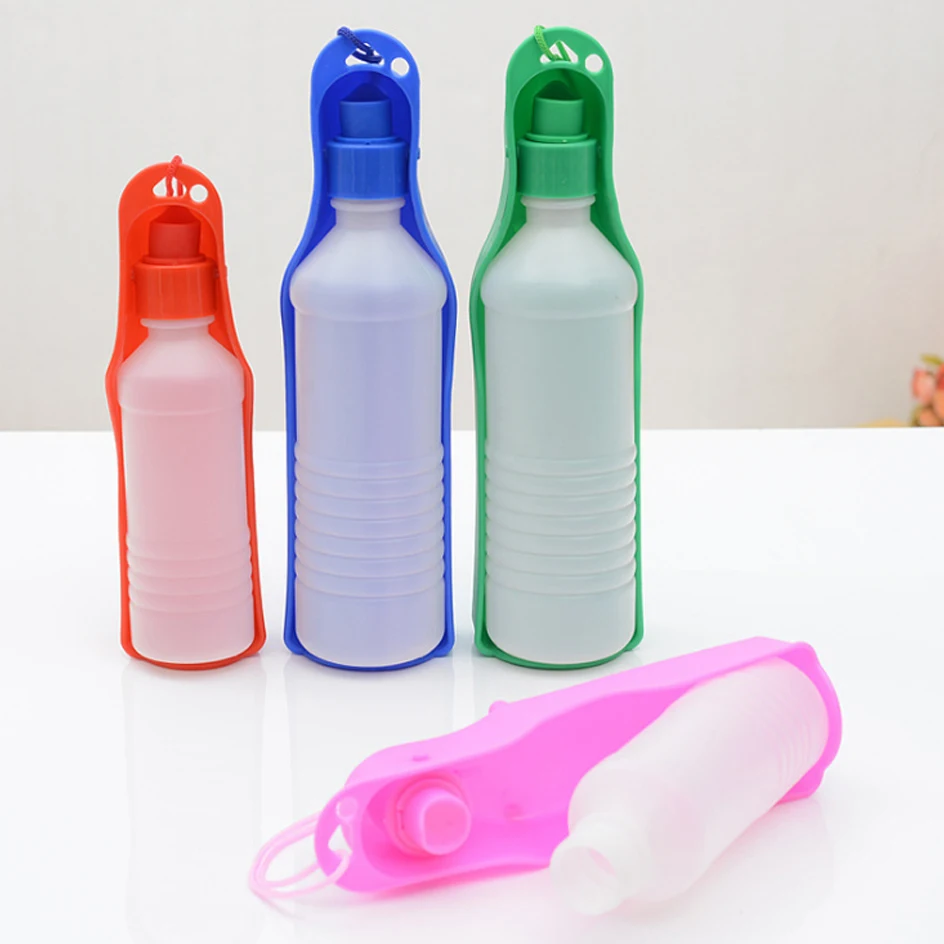 

250ml/500ml Pet Dog Water Bottle Plastic Portable Water Bottle Pets Outdoor Travel Drinking Water Feeder Bowl Foldable