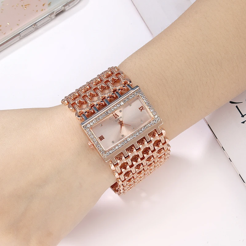 Часы наручные женские с браслетом модные роскошные золотистые ремешком |