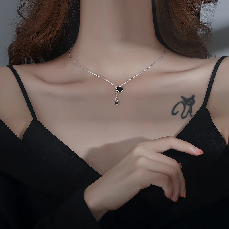 

Ожерелье женское из серебра 925 пробы с черной круглой пряжкой