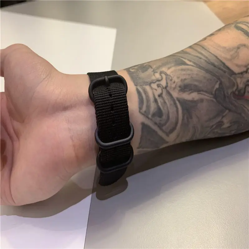 Ремешок нейлоновый с пряжкой для Apple Watch Series 6/5/4/3/2/1/SE водонепроницаемый браслет