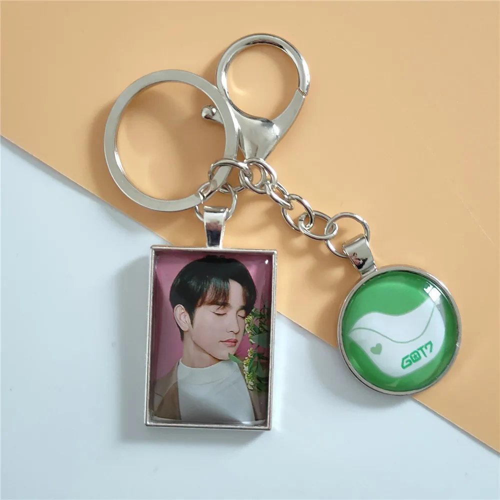 Kpop Got7 KeyChain Metal Crystal Key Ring chain for Mobile Phone lanyard Pendant kpop GOT7 High quality Photo album Call My Name |