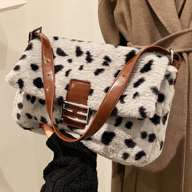 

Faux Fur Small Crossbody Bags for Women 2021 Winter Underarm Bag Ins Trend Handbags Purse Branded Plush Female Shoulder Bag