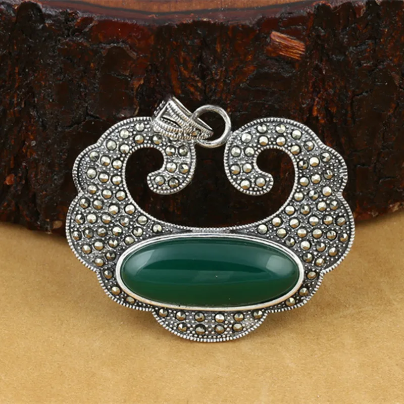 

925 Sterling Silver Retro Thai Silver Men And Women Green Agate Marksay Inlaid Long Life Lock Pendant Couple Accessories